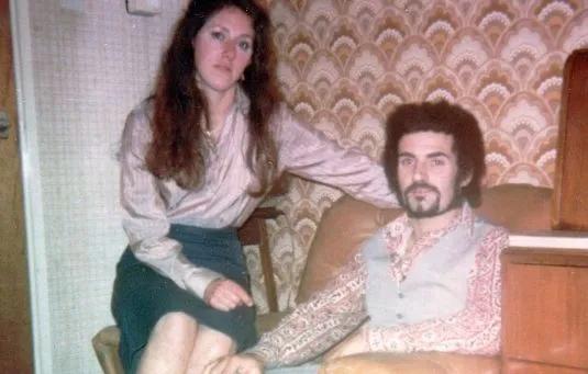 他撞见母亲偷情，成年后连杀13名失足女，2020年死于新冠