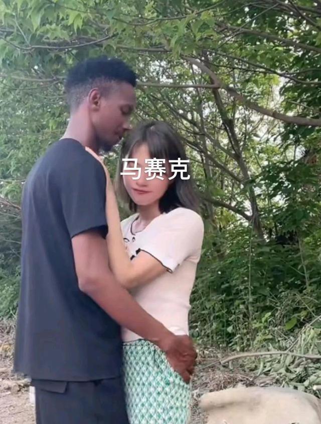 广东谁家招聘上门女婿（广东年轻女子爱上黑人小伙）