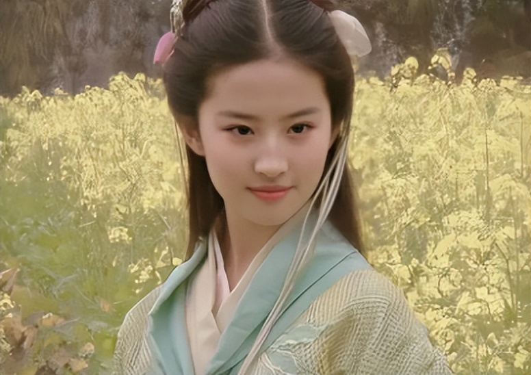 给“公主演得最好的10个演员”排个名，戚薇倒数，赵丽颖仅排第五