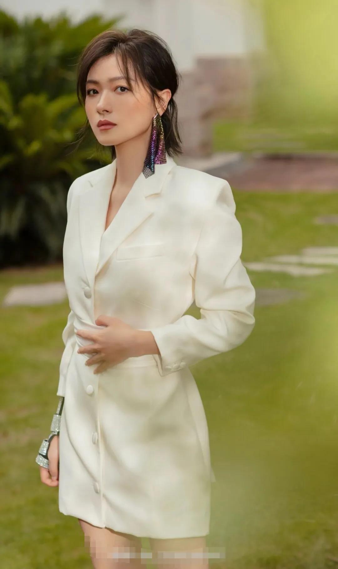 冷艳女神，万茜