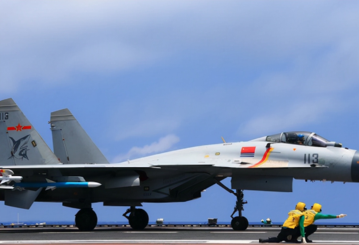 ����ֱ��˸����У������ͼ�15�ع�6��Ľ����ֲ�8��ǰ����ź�