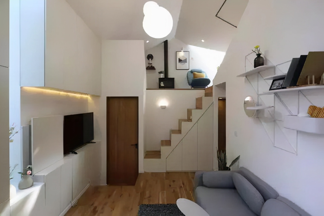 28平loft简陋小蜗居，爆改后变成北欧洋房，美得像度假屋