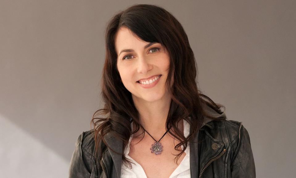 麦肯齐·斯科特