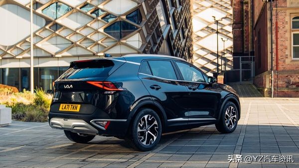 2022款起亚狮跑SUV