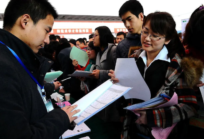 云南农业大学烟草学院（想应聘中国烟草）