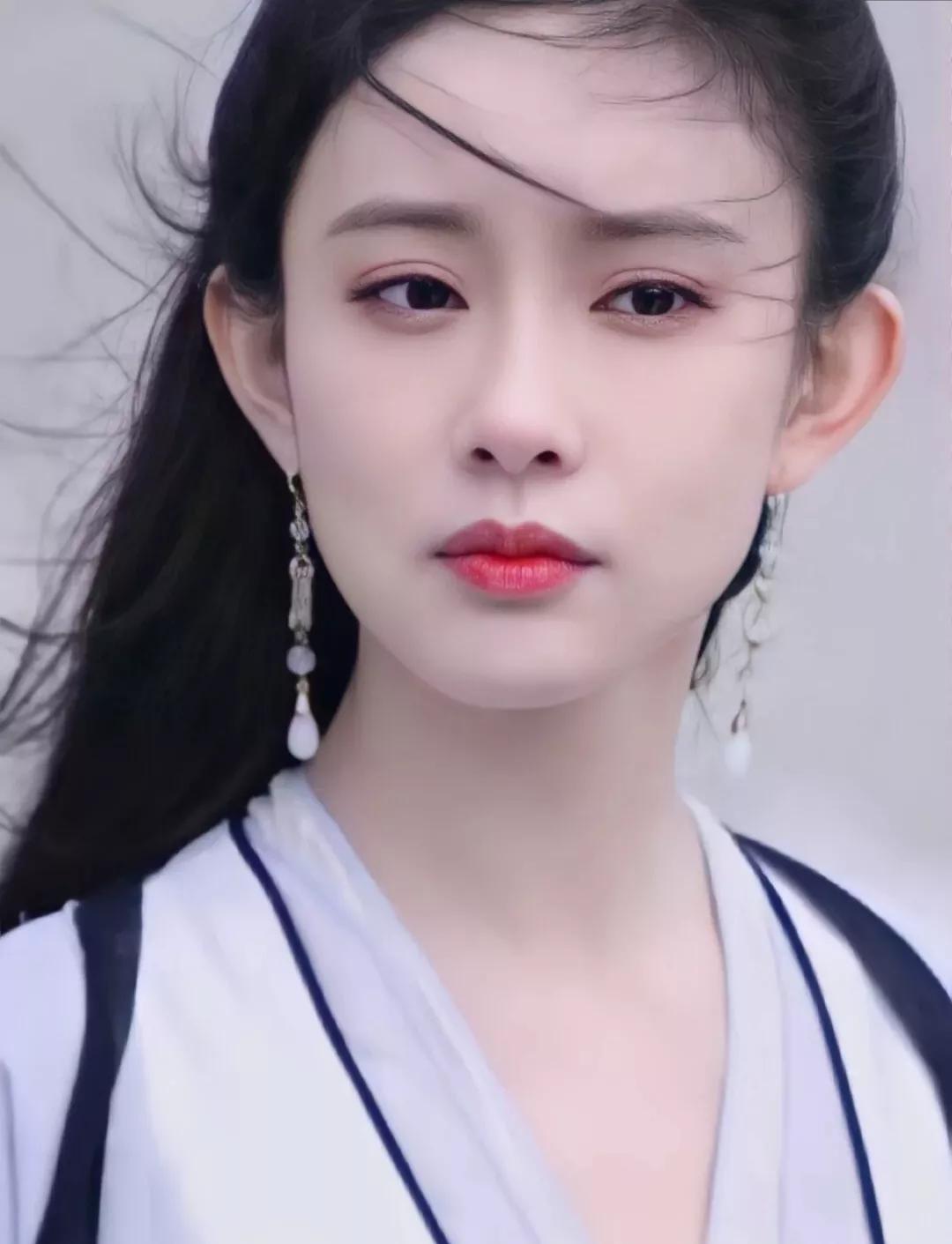手机桌面，明星刘亦菲和孟子义