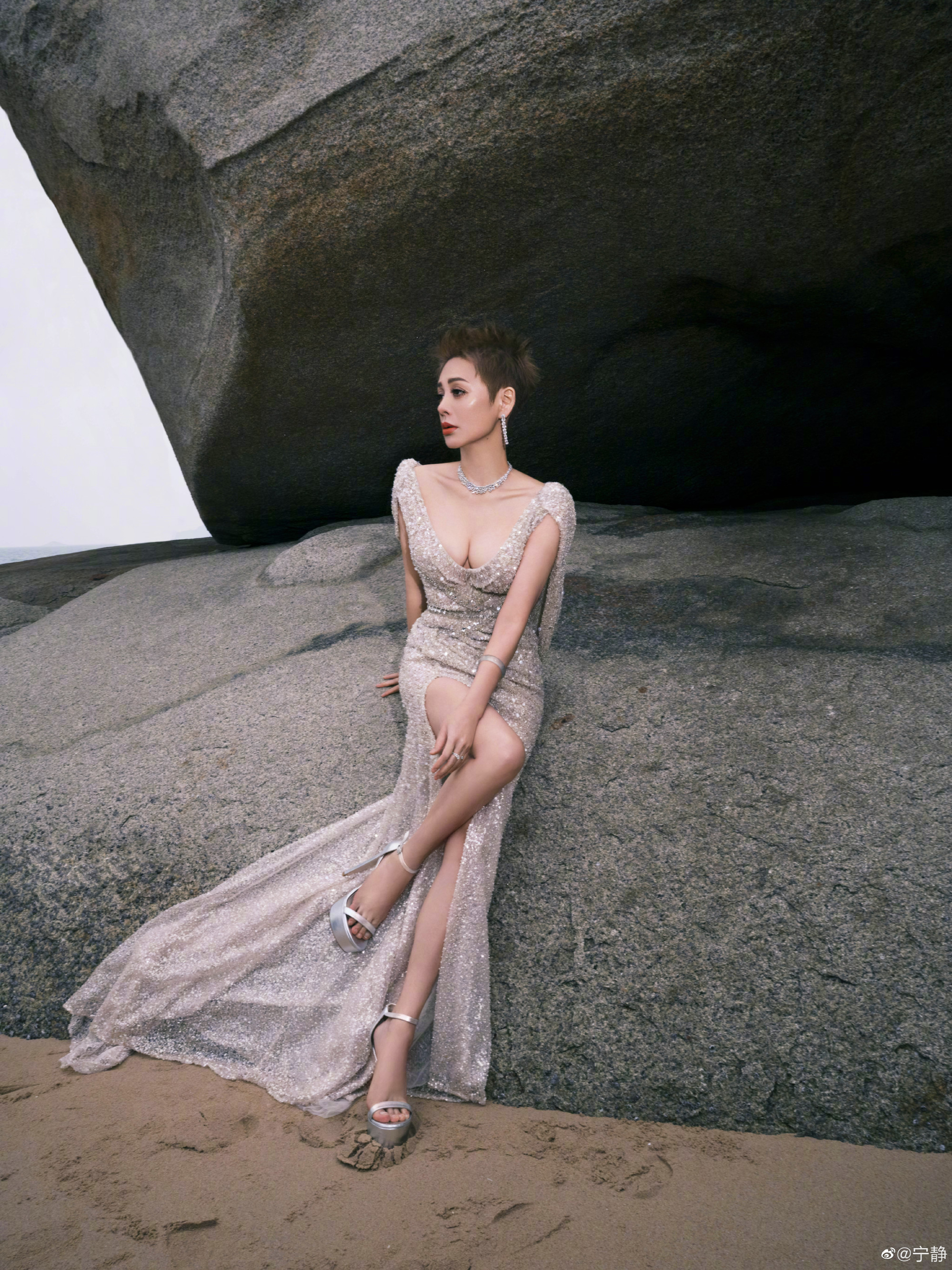 乘风破浪的奇葩造型，网友：得罪了造型师，才丑成这样