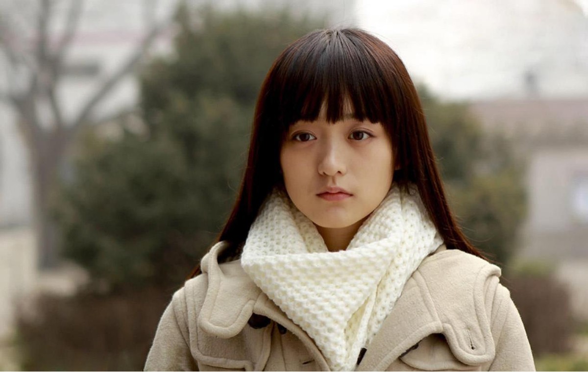 “网瘾女星”何泓姗：为了买皮肤才接戏，曾在演技上胜过倪妮