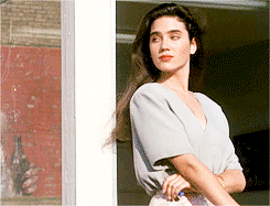 12岁时就是“神颜”，如今51岁的她依然惊艳银幕