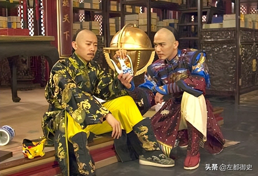 曹家被抄和站错队没有关系，是康熙太放纵，雍正没有理由继续惯着