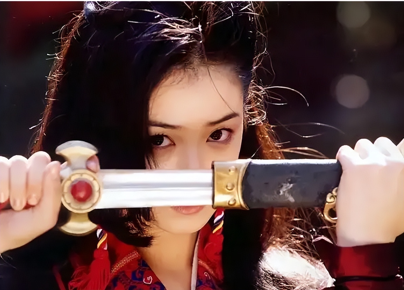 木婉清是段正淳和秦红棉的女儿,水木清华,婉兮清扬,容貌绝色,犹如"