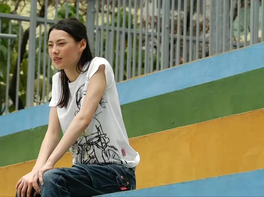 梁洛施：为李泽楷生3子，拿40亿分手费，直言喜欢又肥又矮的男人