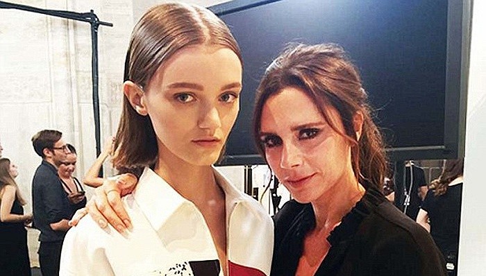 16对中外明星同框,耀眼的“东方美”不输国际咖,举手投足皆风情