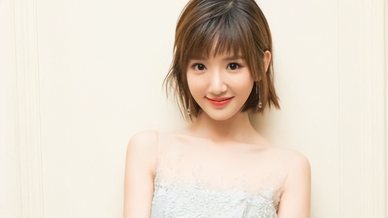 娃娃脸只服这10位明星！有人30岁还能演高中生，个个清纯可人