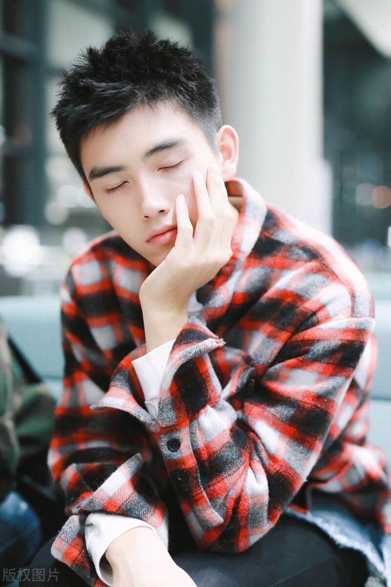 盘点七大星二代男神，牛津学霸、混血王子、音乐天才……