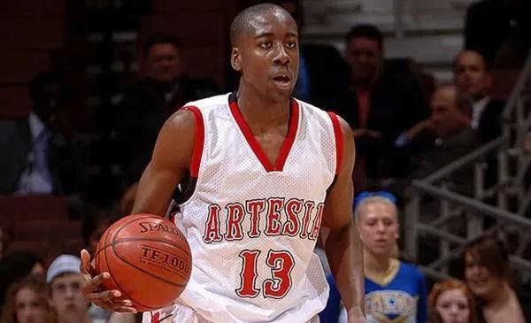 NBA球星高考成绩单，看看你和哪个球星的成绩差不多