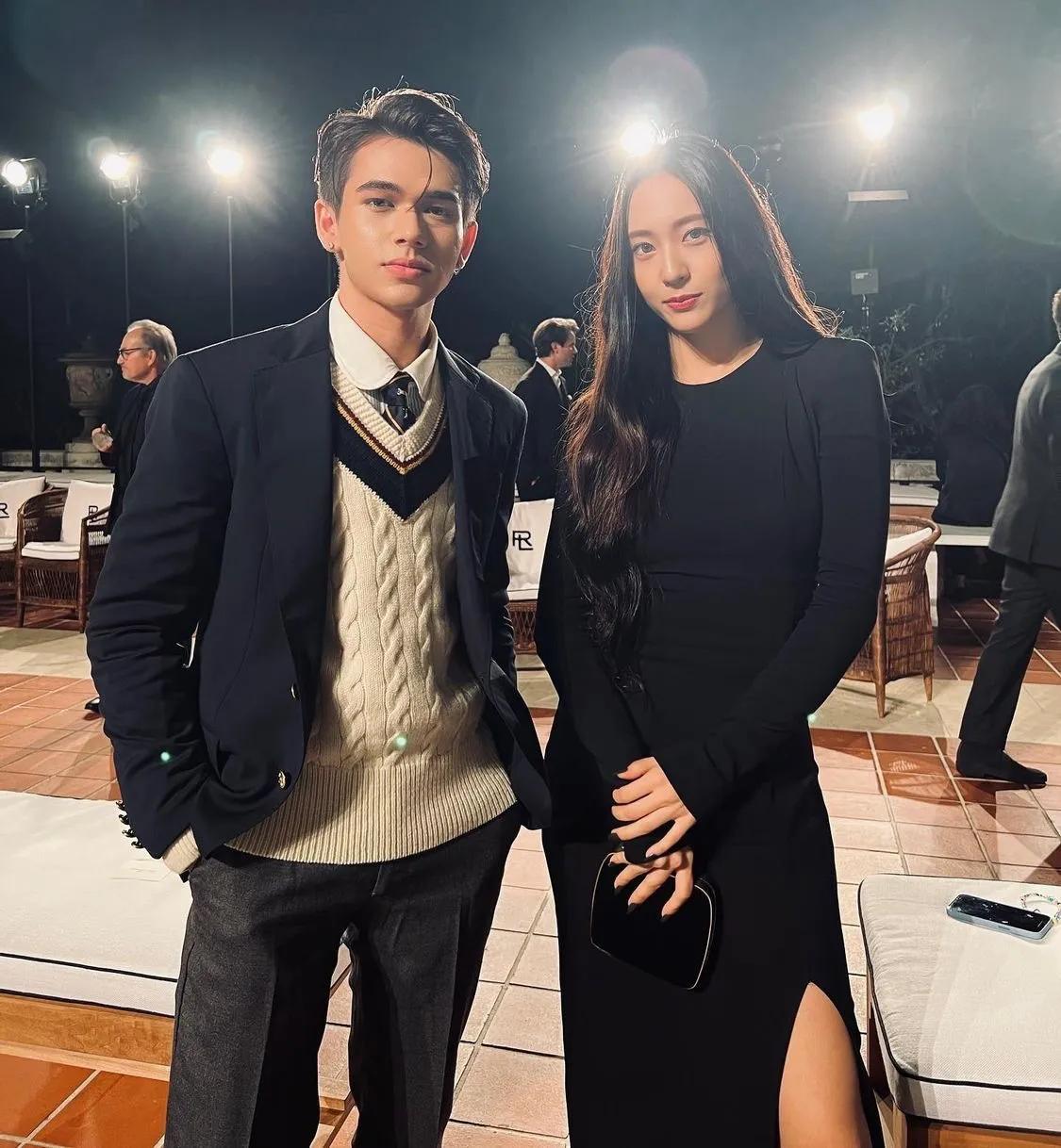 郑秀晶太帅气了，穿长靴搭高开叉黑裙，韩国财阀千金即视感