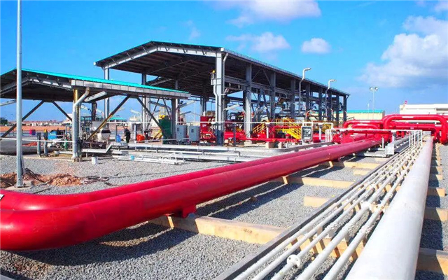 08年马来西亚叫停中国输油管道，面对高额赔偿金，总理亲自访华