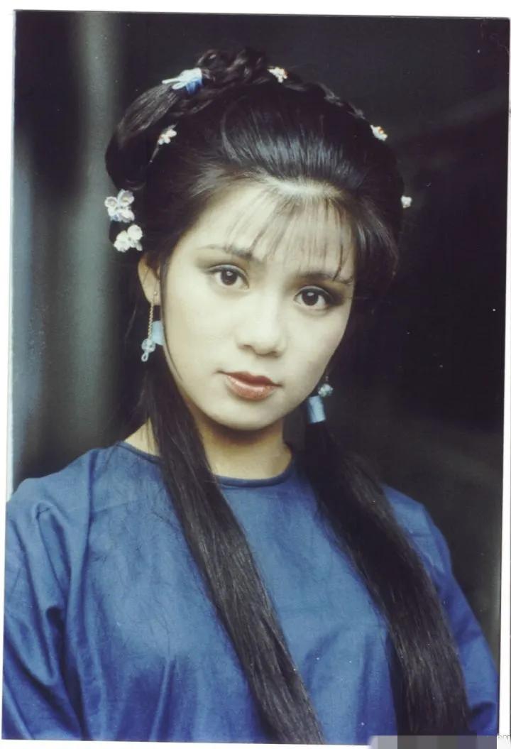 给最惊艳的“13位港姐”排个名：邱淑贞仅第4，张曼玉垫底了