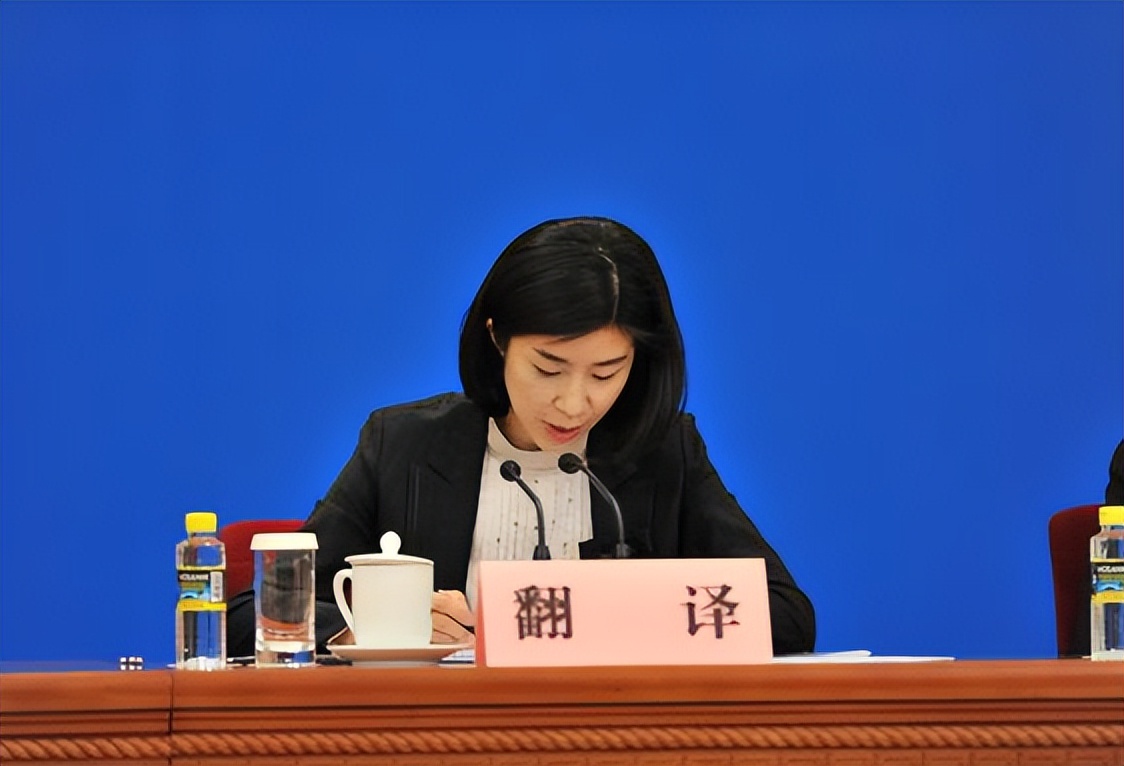 高考填报志愿尽量避开！北大教授：3类职业10年可能被“取代”