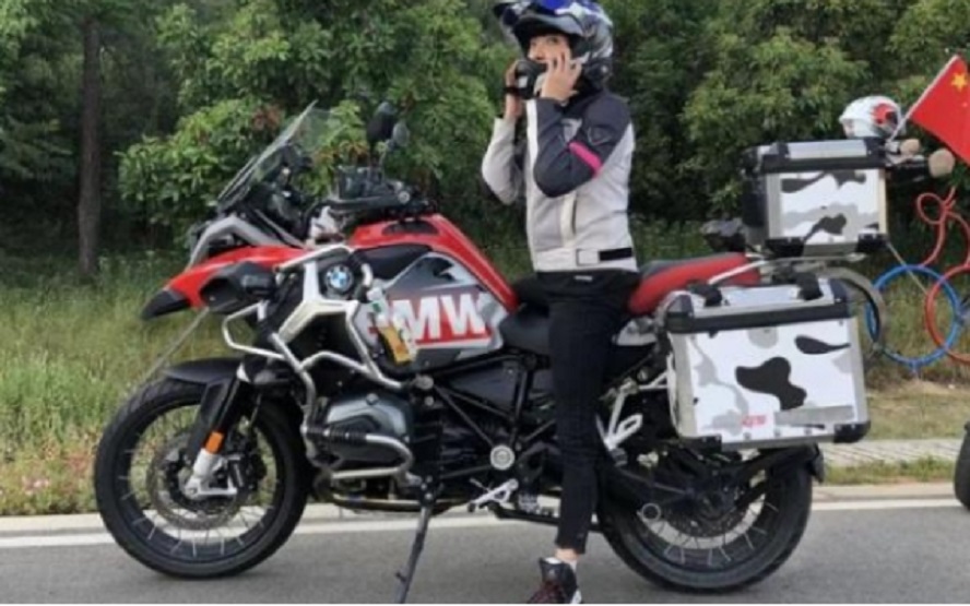 19年南京44岁单亲妈妈，骑行4.1万公里去欧洲看女儿，93天跨25国