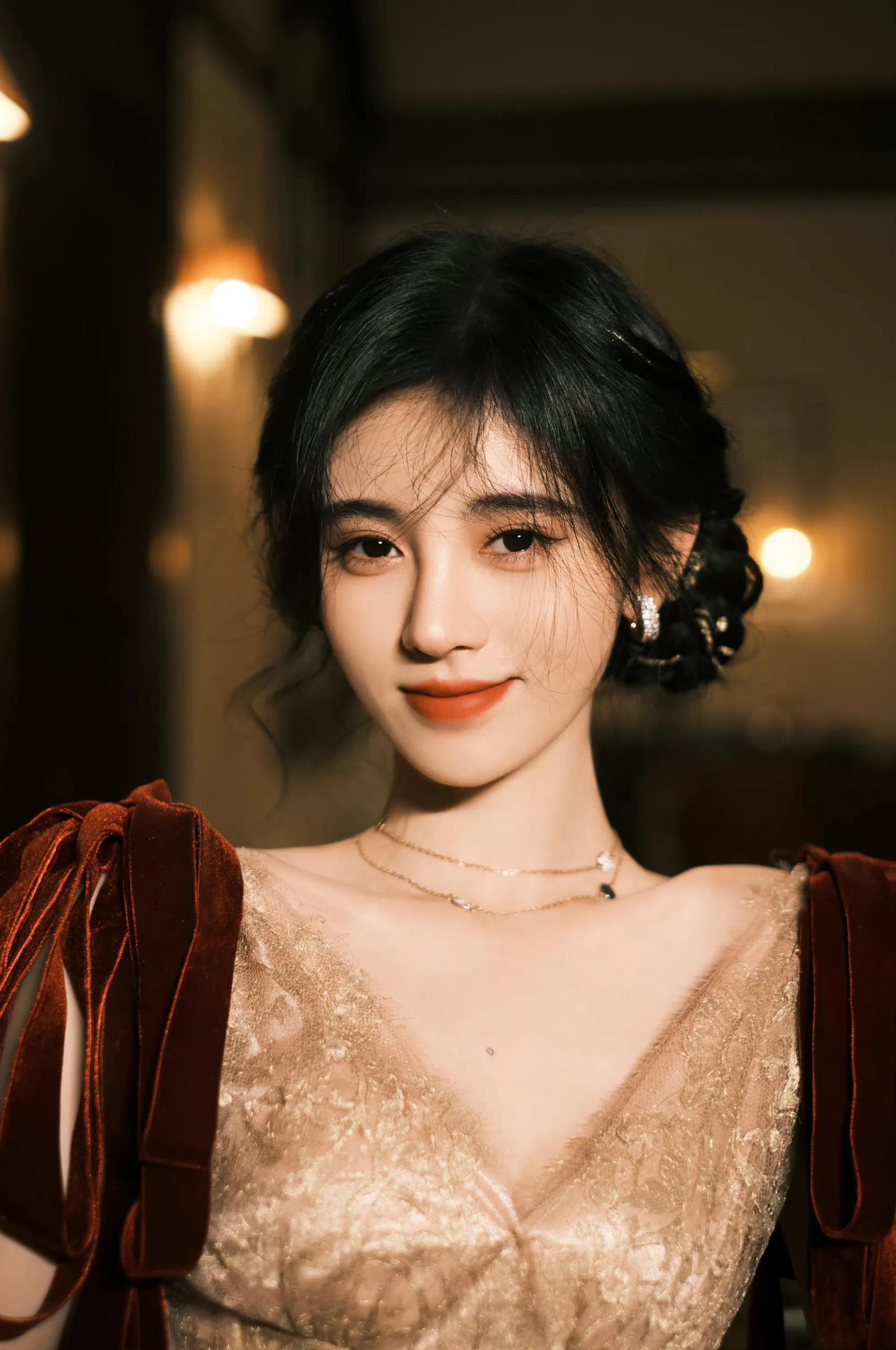 鞠婧祎｜每一套礼服造型都堪称出圈的存在