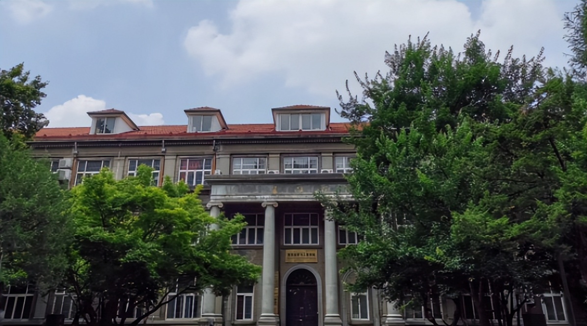 一门15院士，领航“空天地海”！今天，东南大学“超牛”学院70岁了！