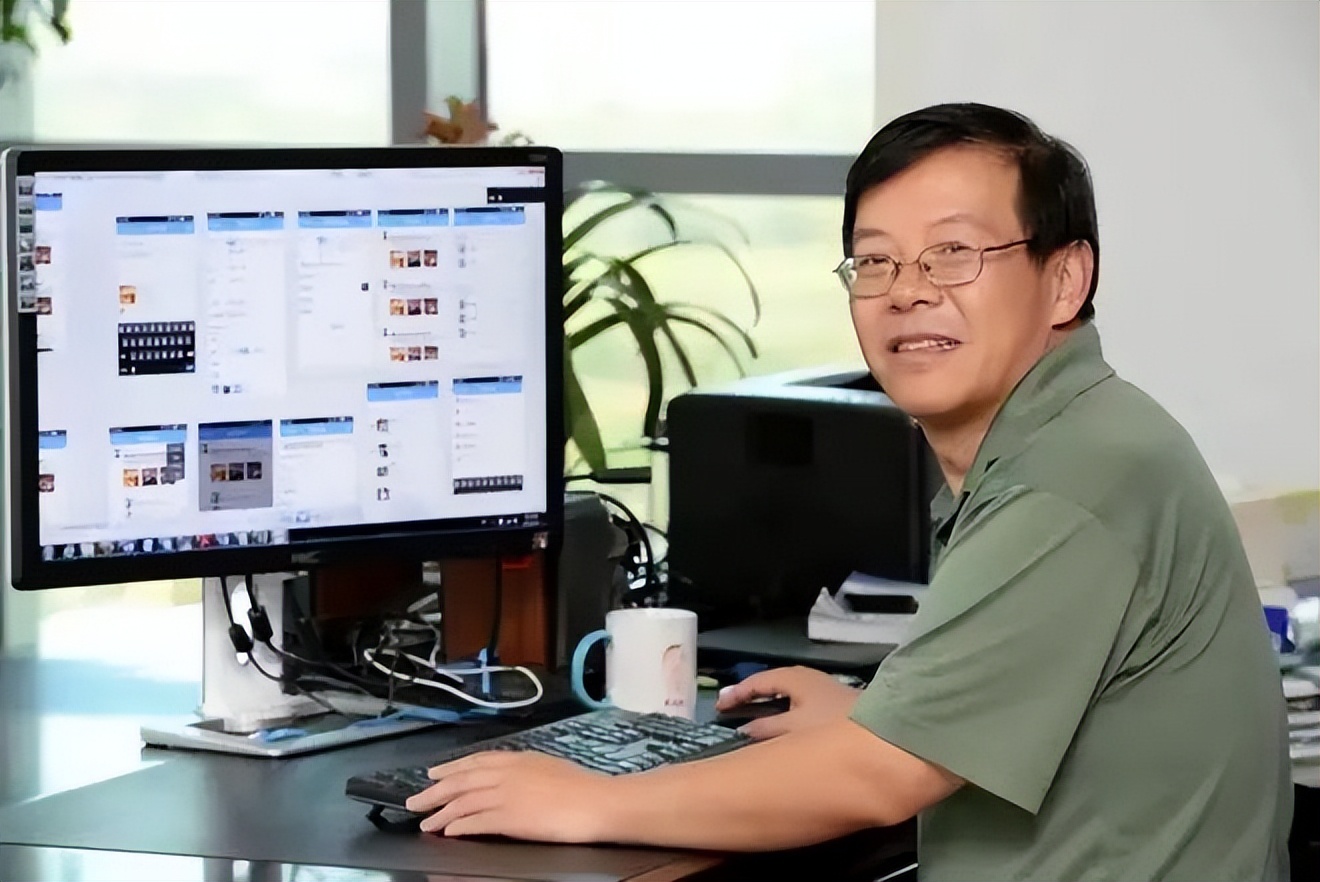 一部百年经典如何成书？上海大学：直脊梁盛内芯，以笔为剑竞风流