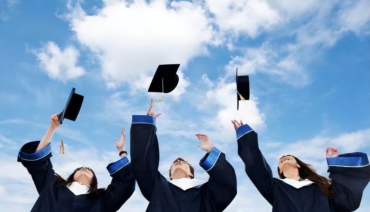 女大学生朱力亚感染艾滋病的故事