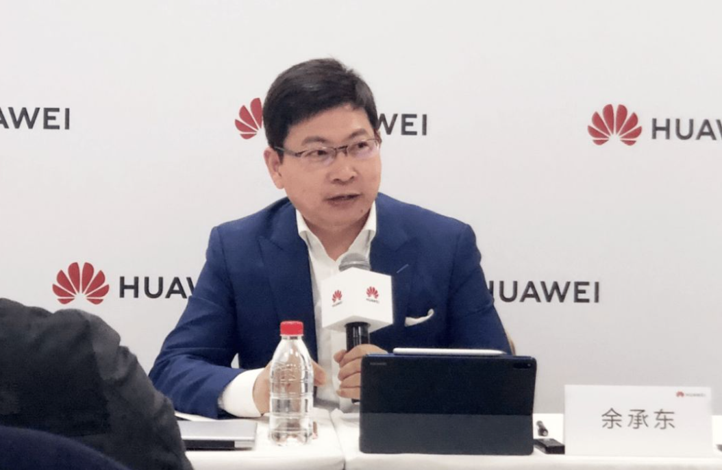 华为手机2021年国内排名出炉：跌至第6但折叠屏第1，今年可能更难