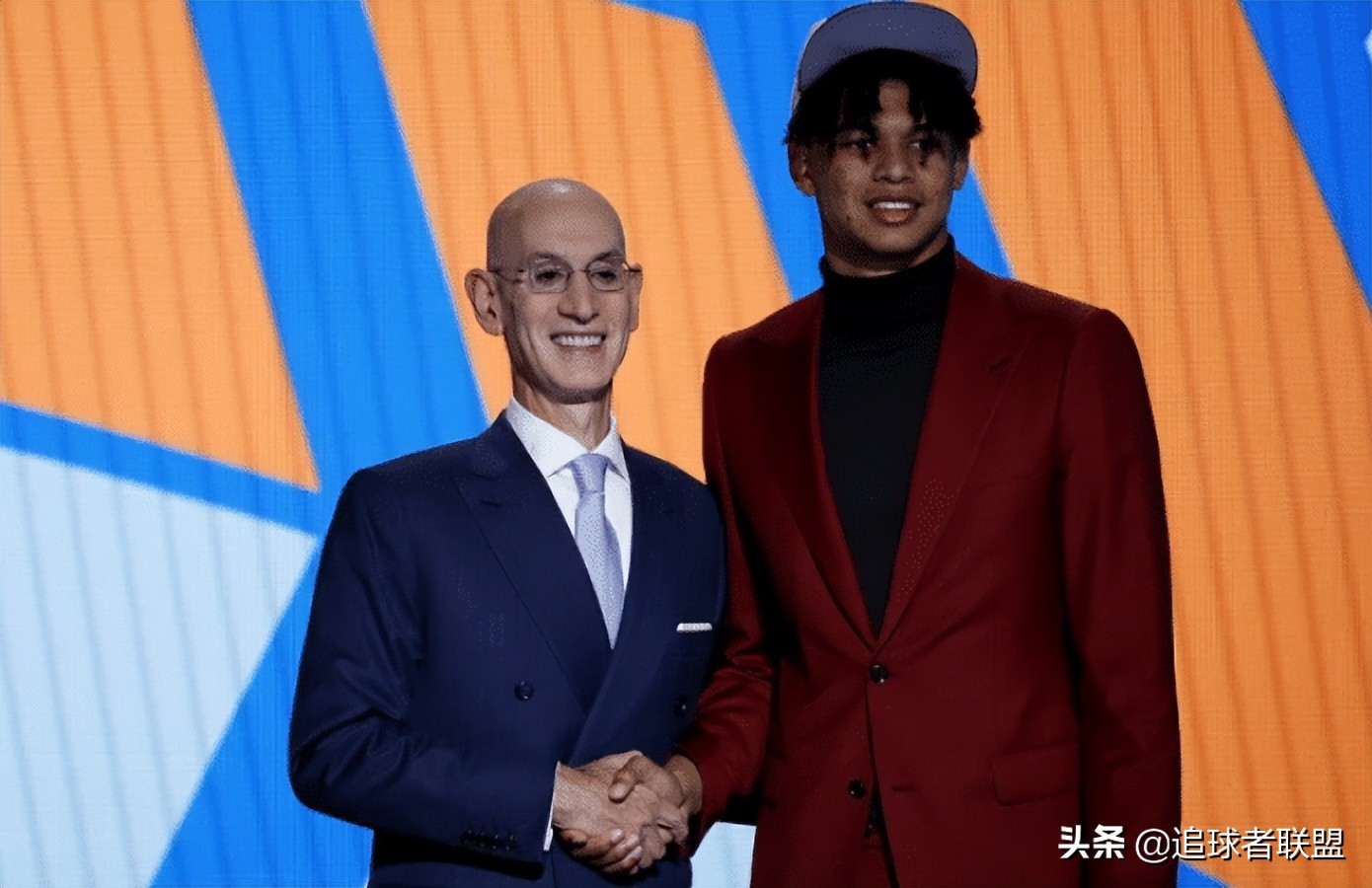 NBA转会全名单(1天达成12笔交易！76人送走格林湖人勇士淘宝 三方大交易沃克换队)