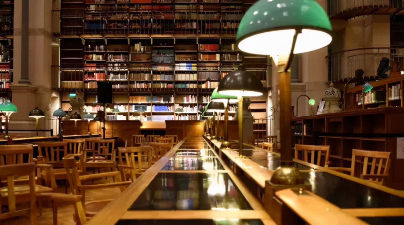 “我想写出世界名著！”——那去法国吧