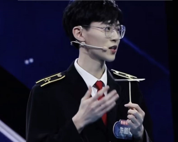 中国民航大学朱傲宇，堪称“最帅学长”，不少单身女生想要嫁给他