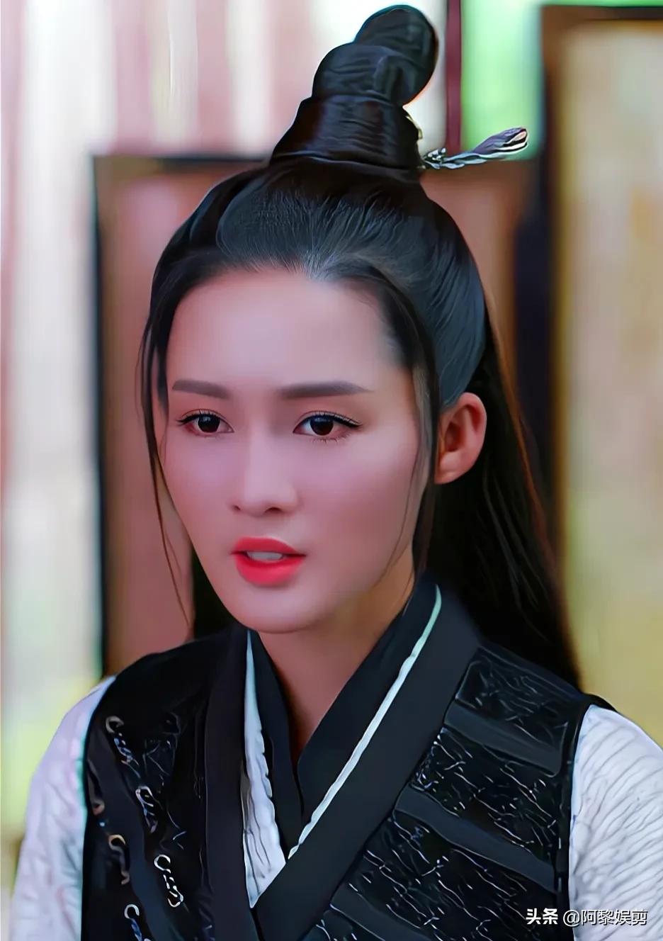 李沁古装照美若天仙