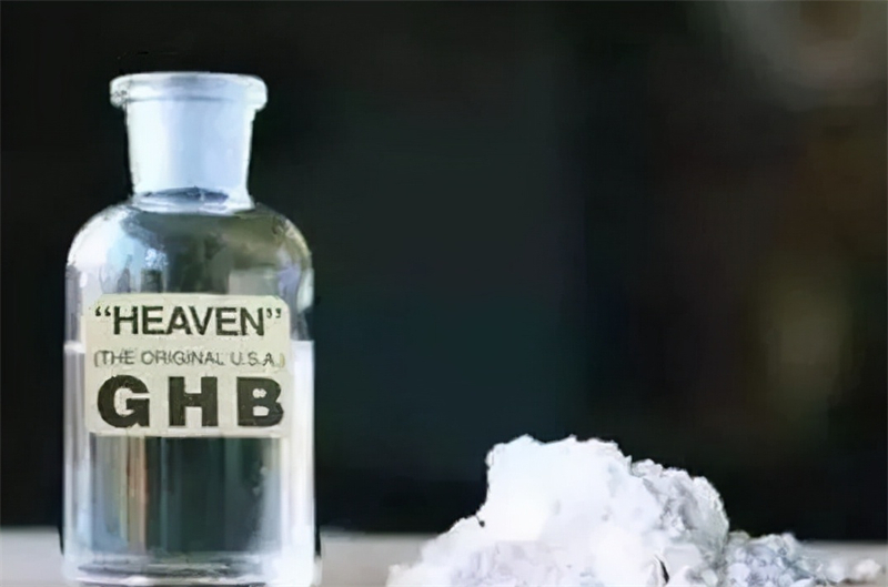 2003年，医生为娶情人进门，给妻子下毒2年，看着妻子慢慢死去