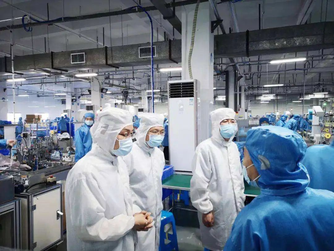 储殷进厂(储殷教授喊话大学生进厂干活不丢人)