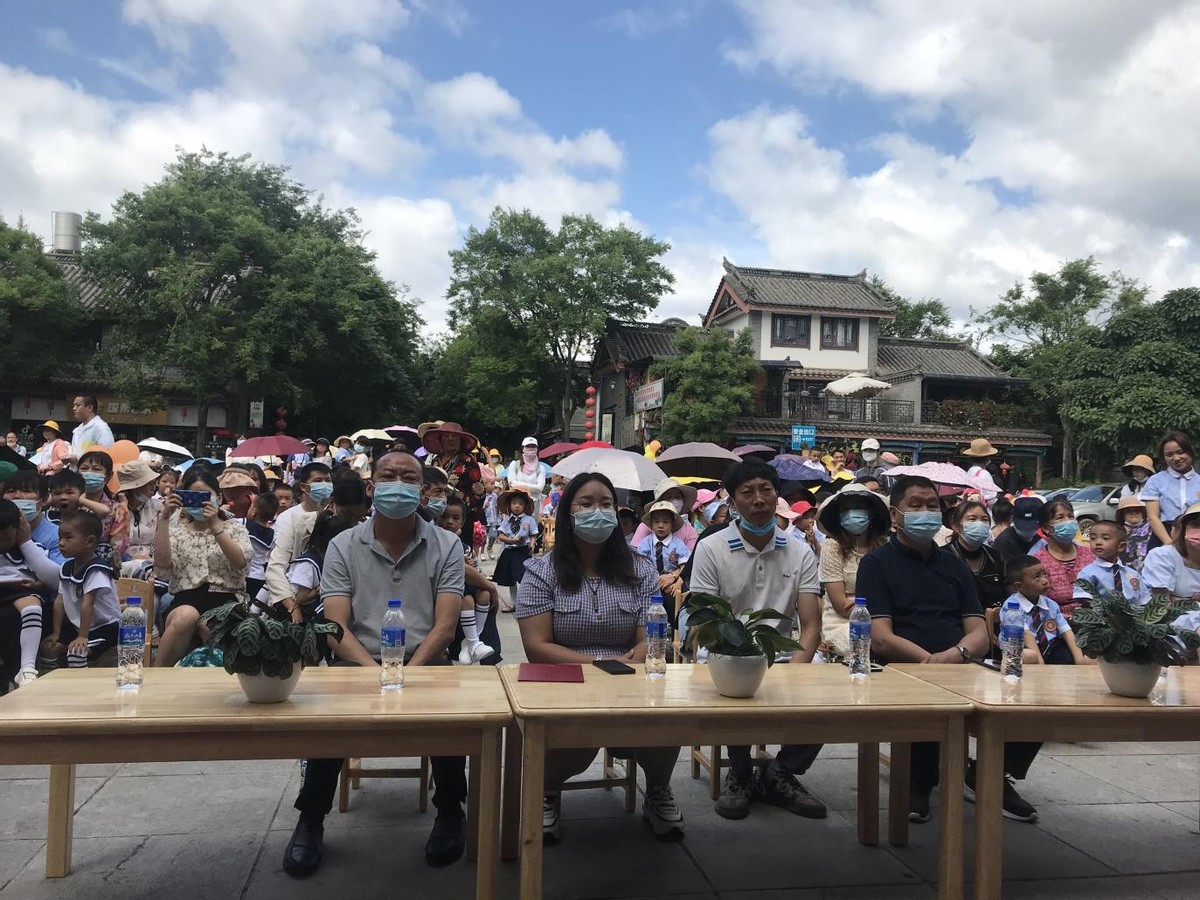 楚雄市东瓜镇车坪社区协同弘正爱乐贝幼儿园开展文明实践活动