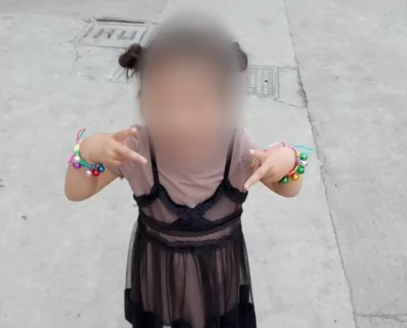 2018年江苏6岁女孩舞蹈课后瘫痪，妈妈看完监控，起诉同学和机构