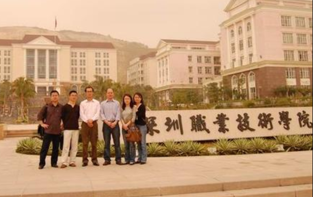 适合文科生报考的大学，未来发展前景好，学文的学生要了解