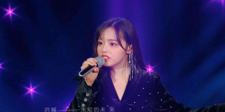 给新生代10位“实力女歌手”排个名，尚雯婕仅排第8，张靓颖第三