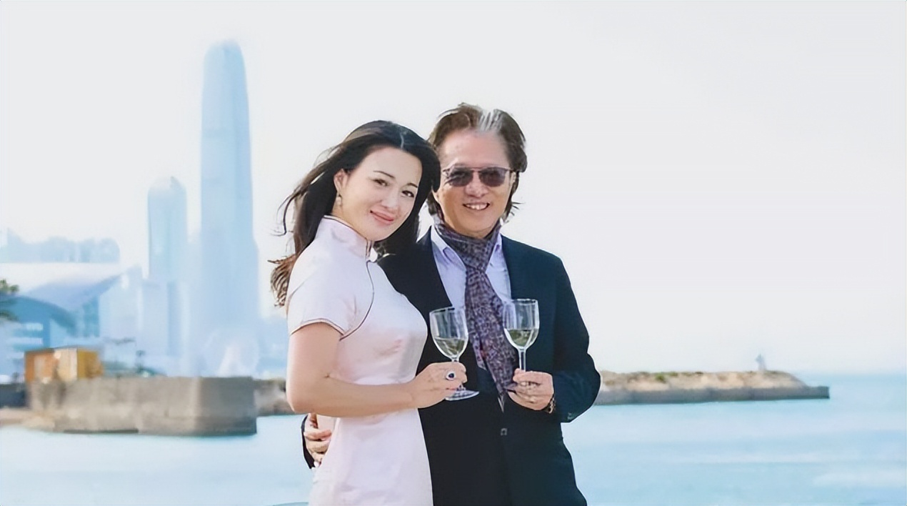 红得快、凉得也快，这五位“风光不再”的女星真是太可惜了