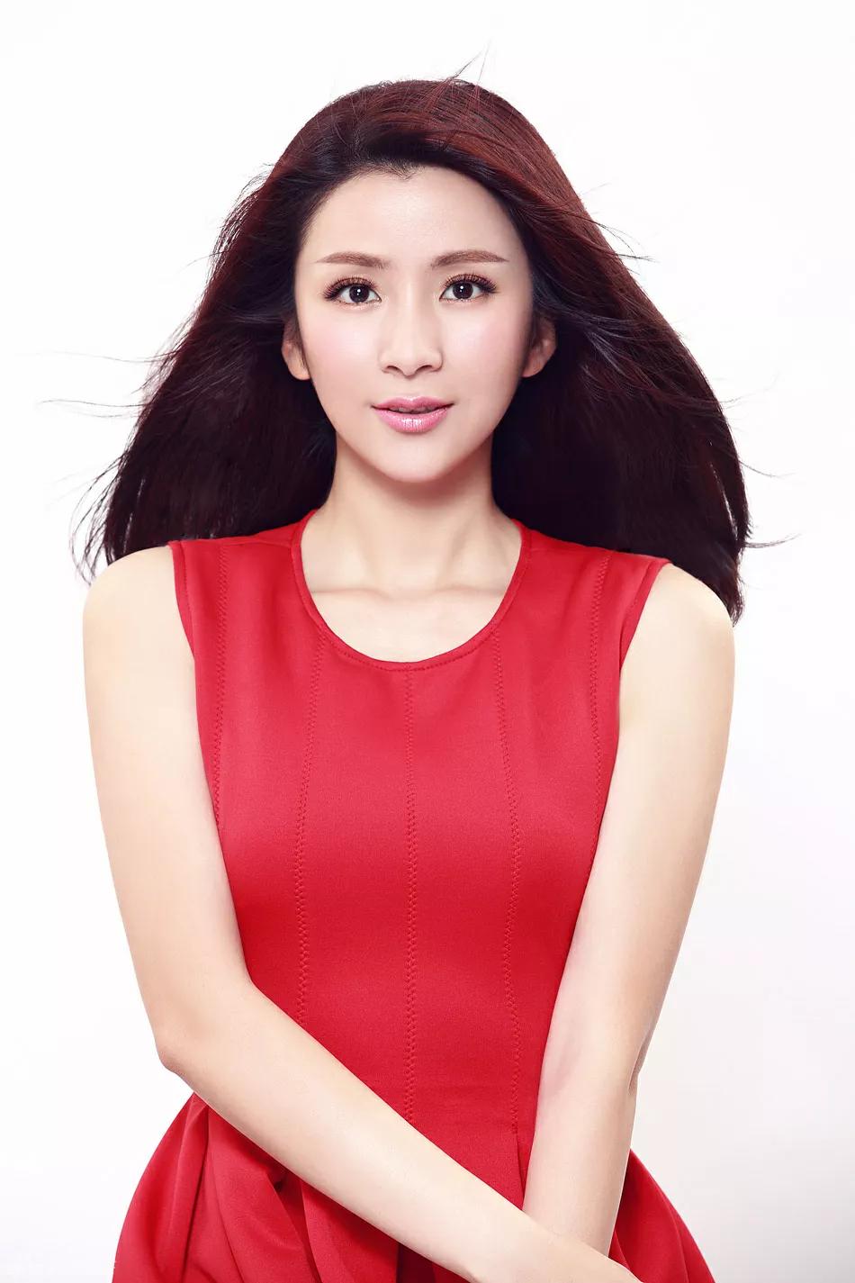 刘庭羽：气质婉约，温婉大方，魅力十足