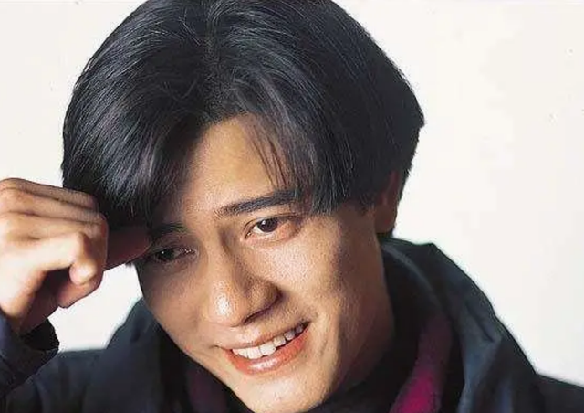 中国男性发型的六次变迁史!2006年的洗剪吹,至今无人能理解