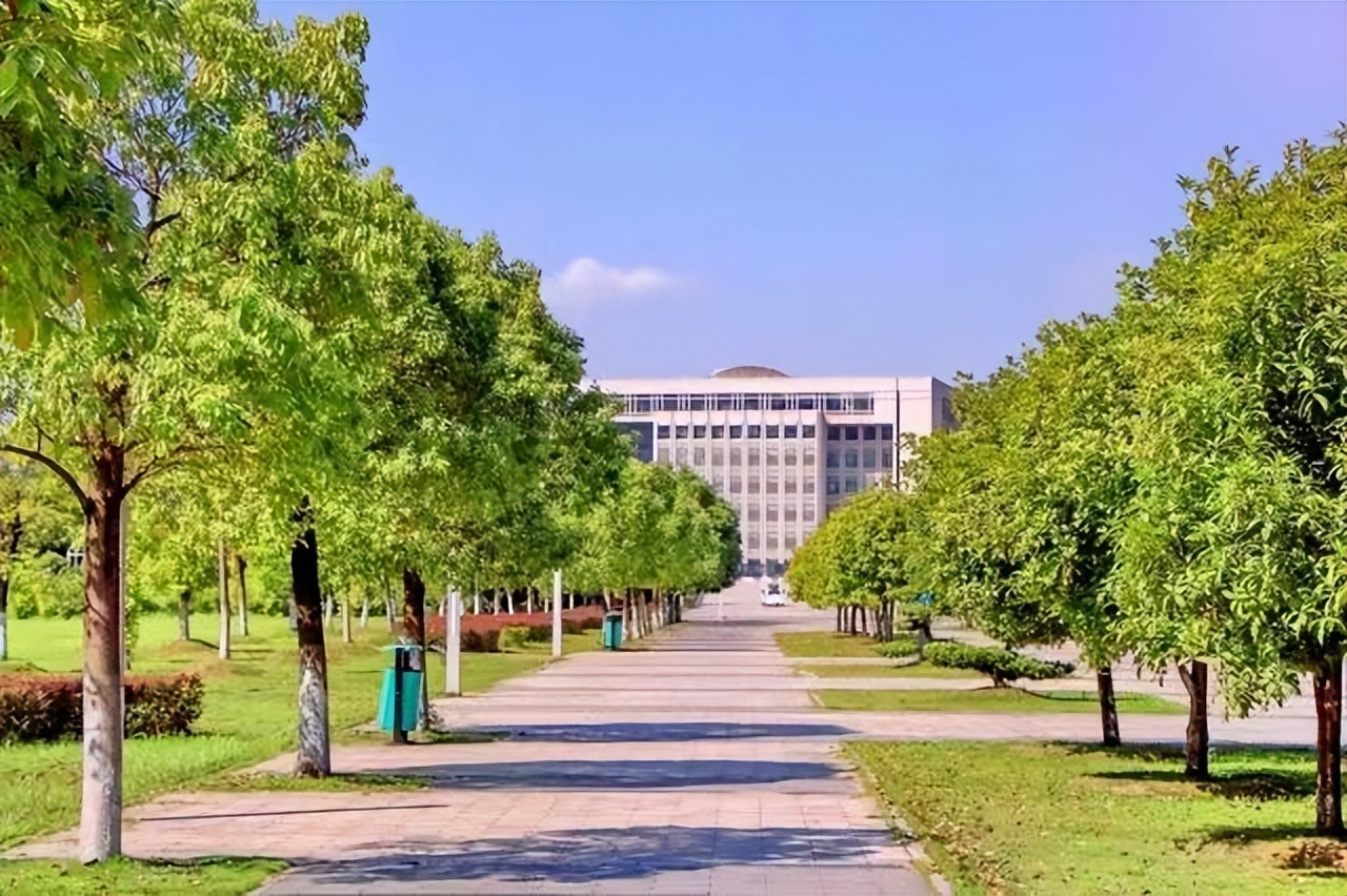 高考推荐名单：湖北这3所大学不输211、985，值得考生报考