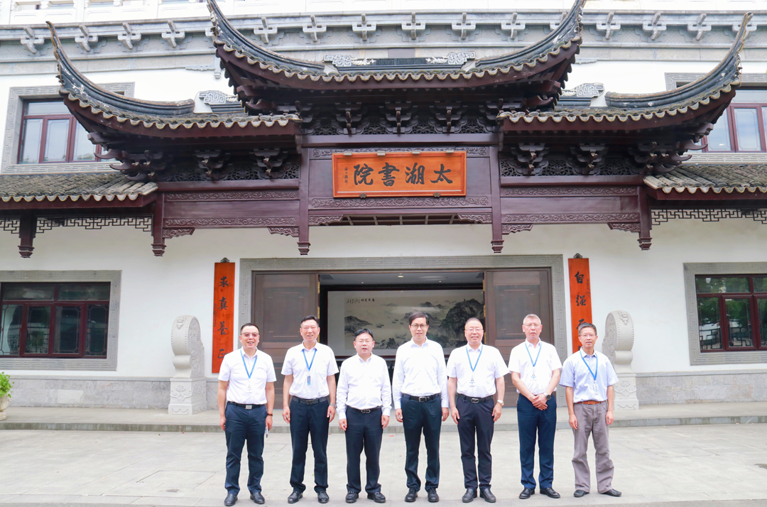 聚焦香山帮技艺传承发展，苏州市副市长一行调研江苏乾宝集团