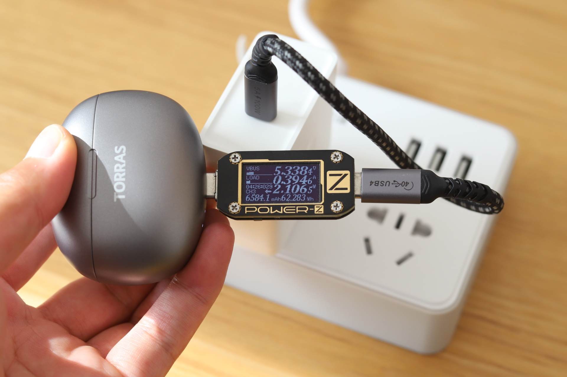 aigo 65W PD充电头深度体验：从笔记本到TWS耳机这一个充电头就够了