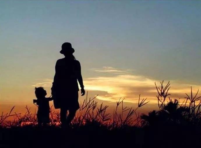 抒情散文:一夜思亲泪 纪念永相随