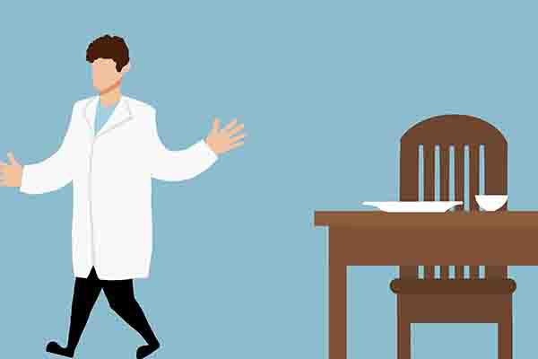 “吓尿”了！一紧张就想上厕所，是病吗？腹胀、放屁、尿多，咋办