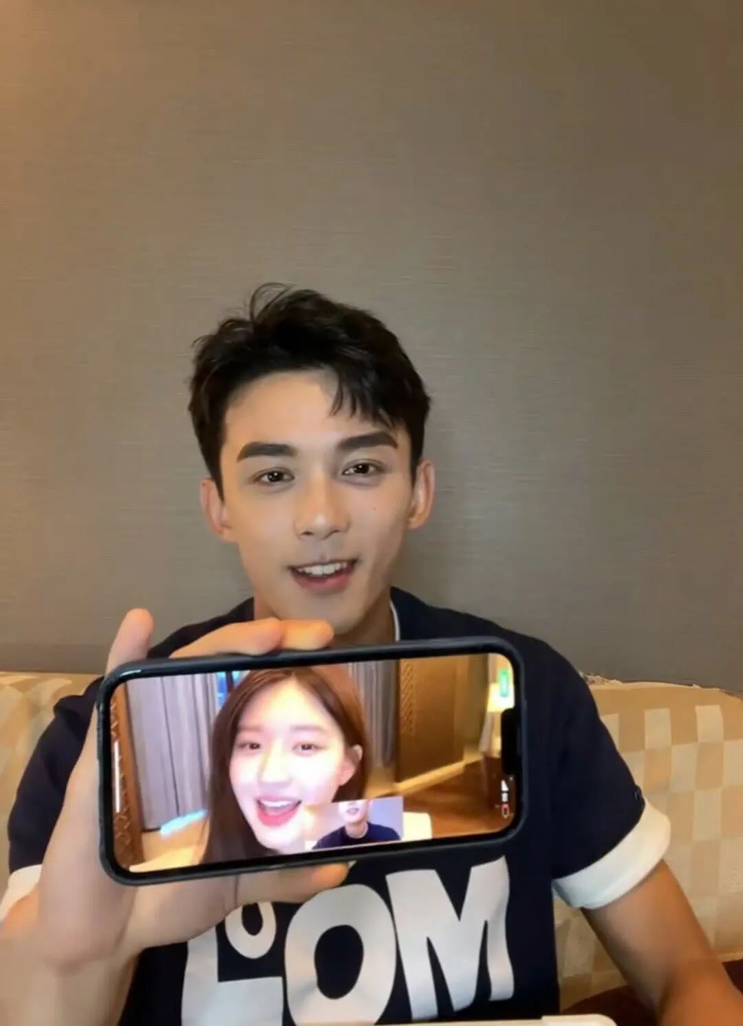 「星汉灿烂」吴磊×赵露思情侣壁纸头像