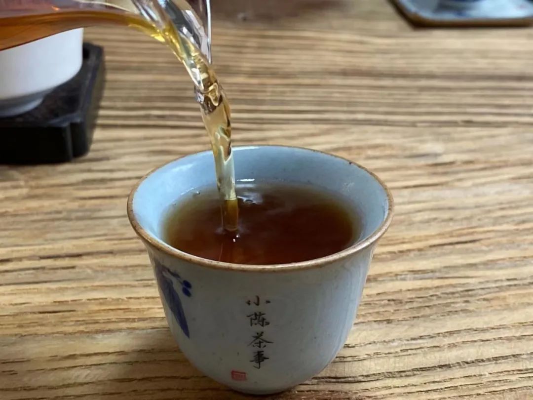 跟着李麻花学岩茶，轻松3步走，快速区分肉桂的火功高低，超简单